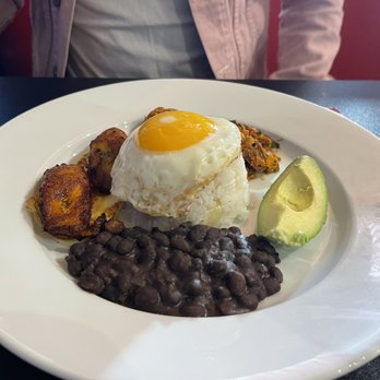 Fogonero Restaurant - Pabellon Criollo - Venezuelan Near Me - Pflugerville, Texas Fogonero Restaurant - Pabellon Criollo - Venezuelan Near Me - Pflugerville, Texas