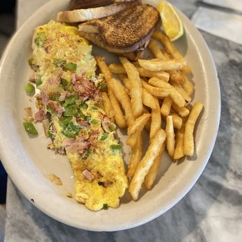 Chestnut Street Cafe & Eatery - Western Omelet - Coffee & Tea Near Me - Nutley, New Jersey Chestnut Street Cafe & Eatery - Western Omelet - Coffee & Tea Near Me - Nutley, New Jersey