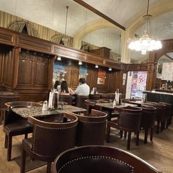Café Schwarzenberg - Cafe interior