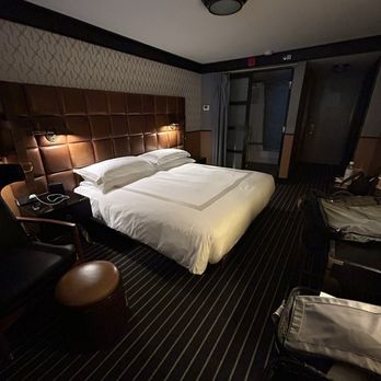 Gild Hall, A Thompson Hotel - King Sized Bed - Hotels Near Me - New York, New York Gild Hall, A Thompson Hotel - King Sized Bed - Hotels Near Me - New York, New York