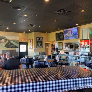 Sugar's Ribs - Barbeque Near Me - Chattanooga, Tennessee