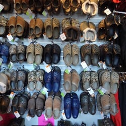 Bink's Outfitters - Crocs