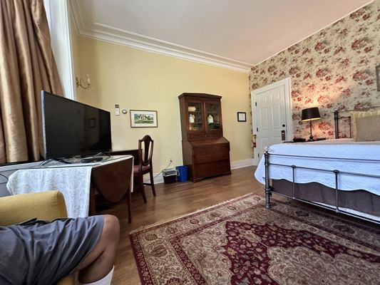 Four Chimneys Inn & Restaurant by null