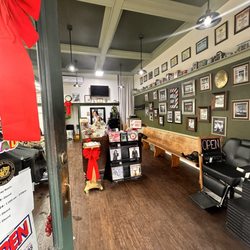 Barber Pole - Entrance