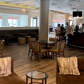 Hyatt Regency Valencia - Greater Pacific restaurant - Hotels Near Me - Valencia, California