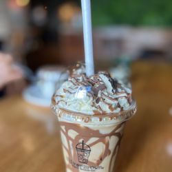 Oliver Brown - Iced mint Mocha