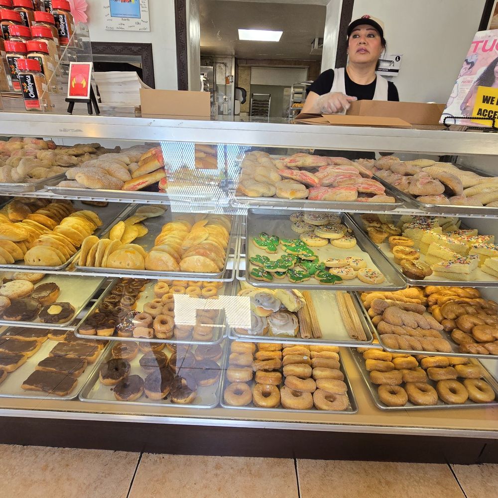 La Estrella Bakery - Bakeries Near Me - Tucson, Arizona La Estrella Bakery - Bakeries Near Me - Tucson, Arizona
