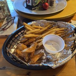 International Cafe & Bar - Chicken Wings with Fries