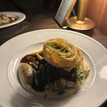Heirloom - Red Wine Braised Short Rib - Salad Near Me - Reston, Virginia