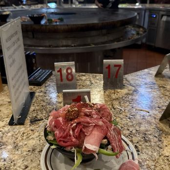 Paradise Buffet - Mongolian bbq, 5.5/10 kinda burnt and kinda bland - Buffets Near Me - Montebello, California Paradise Buffet - Mongolian bbq, 5.5/10 kinda burnt and kinda bland - Buffets Near Me - Montebello, California