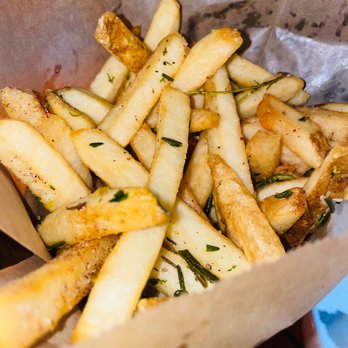 The Skylark - Herbed Dusted Fries - Cocktail Bars Near Me - New York, New York