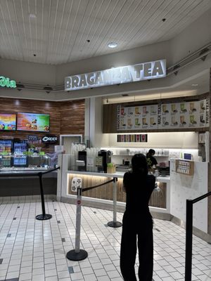 Braganza Tea by null