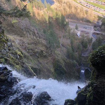 Multnomah Falls - Looking down from the platform - you can see the highway and parking lot - Hiking Near Me - Bridal Veil, Oregon