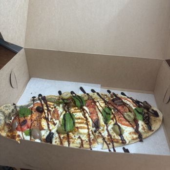 Heavenly Bodega - Halloumi Flatbread - Wine Bars Near Me - San Diego, California Heavenly Bodega - Halloumi Flatbread - Wine Bars Near Me - San Diego, California