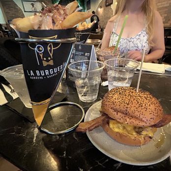 La Burguesía - This is the food and it tastes amazing - Burgers Near Me - San Juan, Puerto Rico