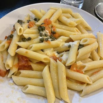 Ciao Cocktail Lounge - Pasta primavera- more like butter noodles for 14$ - really a sad dish and overcooked pasta - Cocktail Bars Near Me - Buffalo, New York