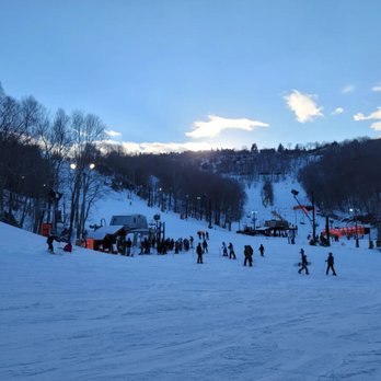 Appalachian Ski Mountain - Ski & Snowboard Shops Near Me - Blowing Rock, North Carolina Appalachian Ski Mountain - Ski & Snowboard Shops Near Me - Blowing Rock, North Carolina