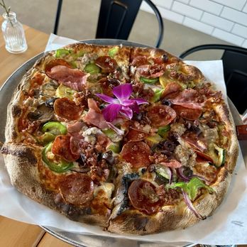Amore Mio Pizza - Meat Amore Mio - Pizza Near Me - Garner, North Carolina