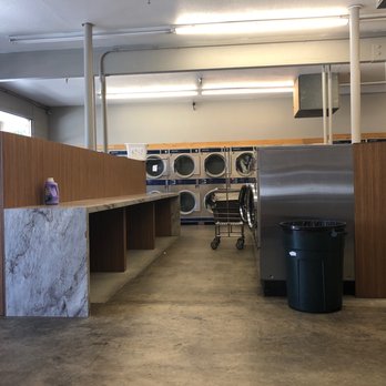Henry's Laundromat - Laundromat - Laundromat Near Me - Ashland, Oregon