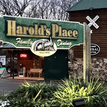 Harold's Place - the entrance to harold's place - American Near Me - Brooklyn, Michigan