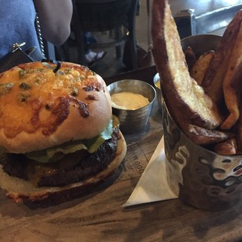 Foxhole Culinary Tavern - Kobe beef burger - New American Near Me - Austin, Texas