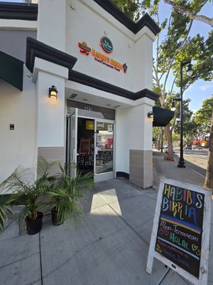 Habibi's Birria by null