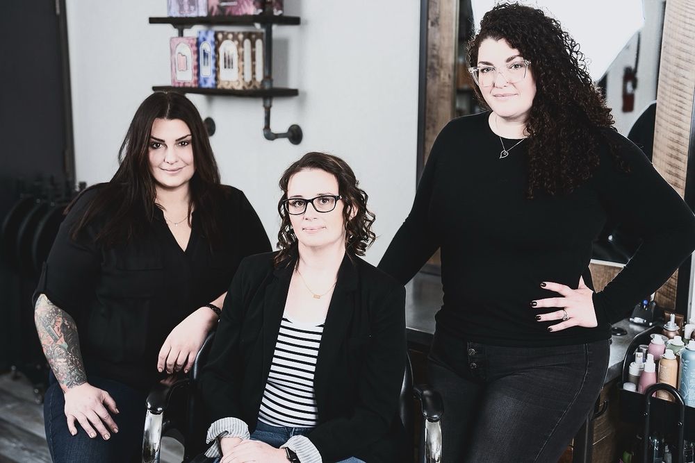 Hideaway Hair Lounge Logo