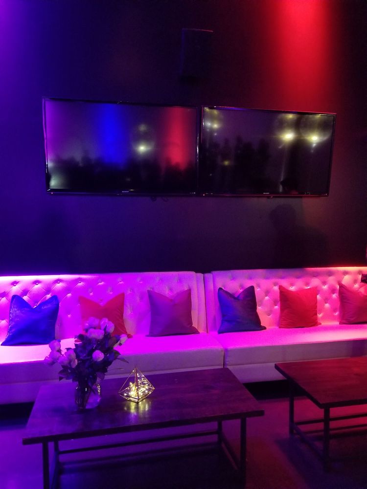 YORK MILLS GALLERY 19 Photos 1885 Leslie Street, Toronto, Ontario Venues & Event Spaces