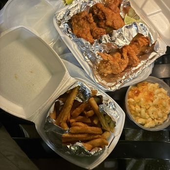 YUPPI - 1/2 & 1/2 Yuppi Special - Chicken Wings Near Me - Tampa, Florida YUPPI - 1/2 & 1/2 Yuppi Special - Chicken Wings Near Me - Tampa, Florida