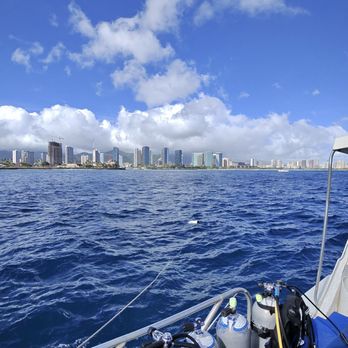 Waikiki Dive Center - Scuba Diving Near Me - Honolulu, Hawaii