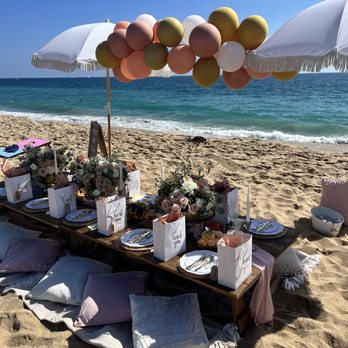 Table and Eve - Beach Picnics theme. - Party & Event Planning Near Me Table and Eve - Beach Picnics theme. - Party & Event Planning Near Me