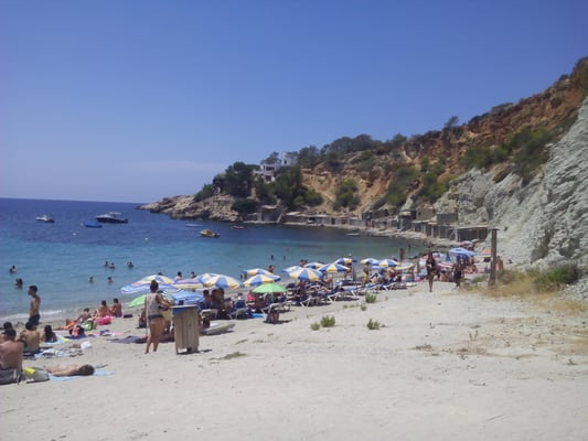 Cala d’Hort by null