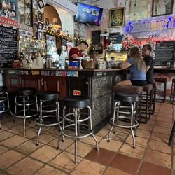 Birra & Empanadas - Bar