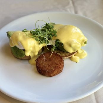 Tableau - Eggs Benedict with Avocado - Breakfast & Brunch Near Me - Las Vegas, Nevada