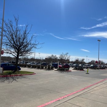Stone Hill Town Center - Shopping Centers Near Me - Pflugerville, Texas Stone Hill Town Center - Shopping Centers Near Me - Pflugerville, Texas