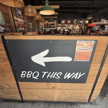 Stiles Switch BBQ & Brew - Barbeque Near Me - Cedar Park, Texas