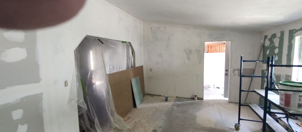 Slide of Dobson Home Improvement