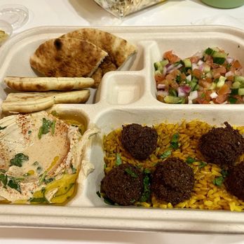 Local Kitchens - Green Herb Falafel plate from Oren's - Burgers Near Me - Novato, California