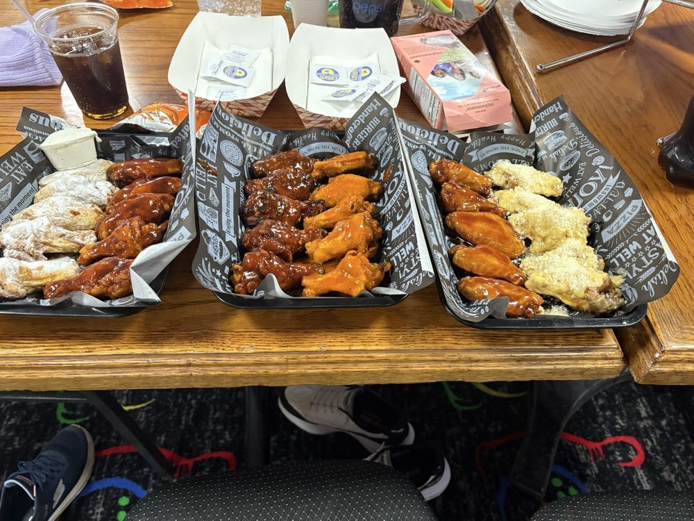 Cloverbank Bowling Logo