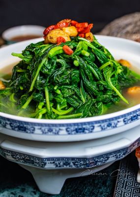 Lai Wah Heen by null