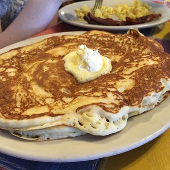 Ronnie's Cafe - One heckuva pancake!! - Breakfast & Brunch Near Me - Glendale, Arizona
