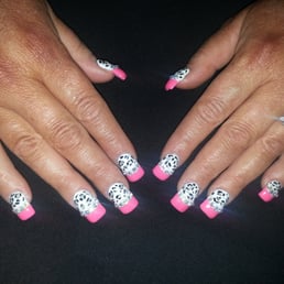 Hot pink, bling and cheetah! Mindy does beautiful work! Hot pink, bling and cheetah! Mindy does beautiful work!