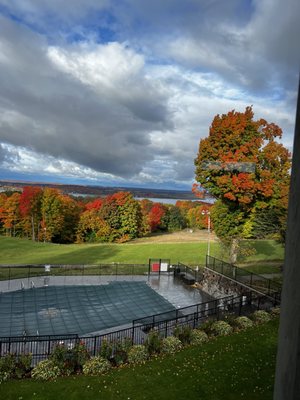 The Lakeview Restaurant by null