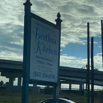 Bertha's Kitchen - Highly recommended when in Charleston - Southern Near Me - North Charleston, South Carolina