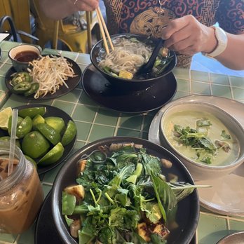 Ginger and Lemongrass - Veggie pho, Vietnamese Coffee, Green Curry - Vietnamese Near Me - Whitestone, New York Ginger and Lemongrass - Veggie pho, Vietnamese Coffee, Green Curry - Vietnamese Near Me - Whitestone, New York