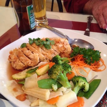 Lanna Thai - Tamarind Chicken - Thai Near Me - Laconia, New Hampshire