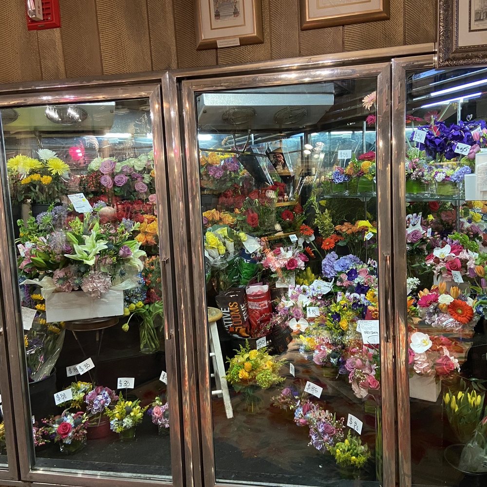 Mangel Florist -- In The Drake Hotel, Chicago Mangel Florist -- In The Drake Hotel, Chicago