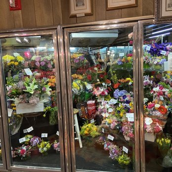 Mangel - Mangel Florist -- In The Drake Hotel, Chicago - Florists Near Me - Chicago, Illinois