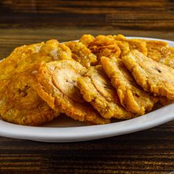 El Punto Familiar - Fried Green Plantain / Tostones