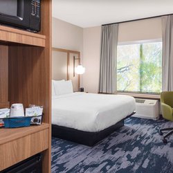 Fairfield by Marriott Inn & Suites Medford